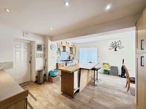 Photo 11- click for photo gallery